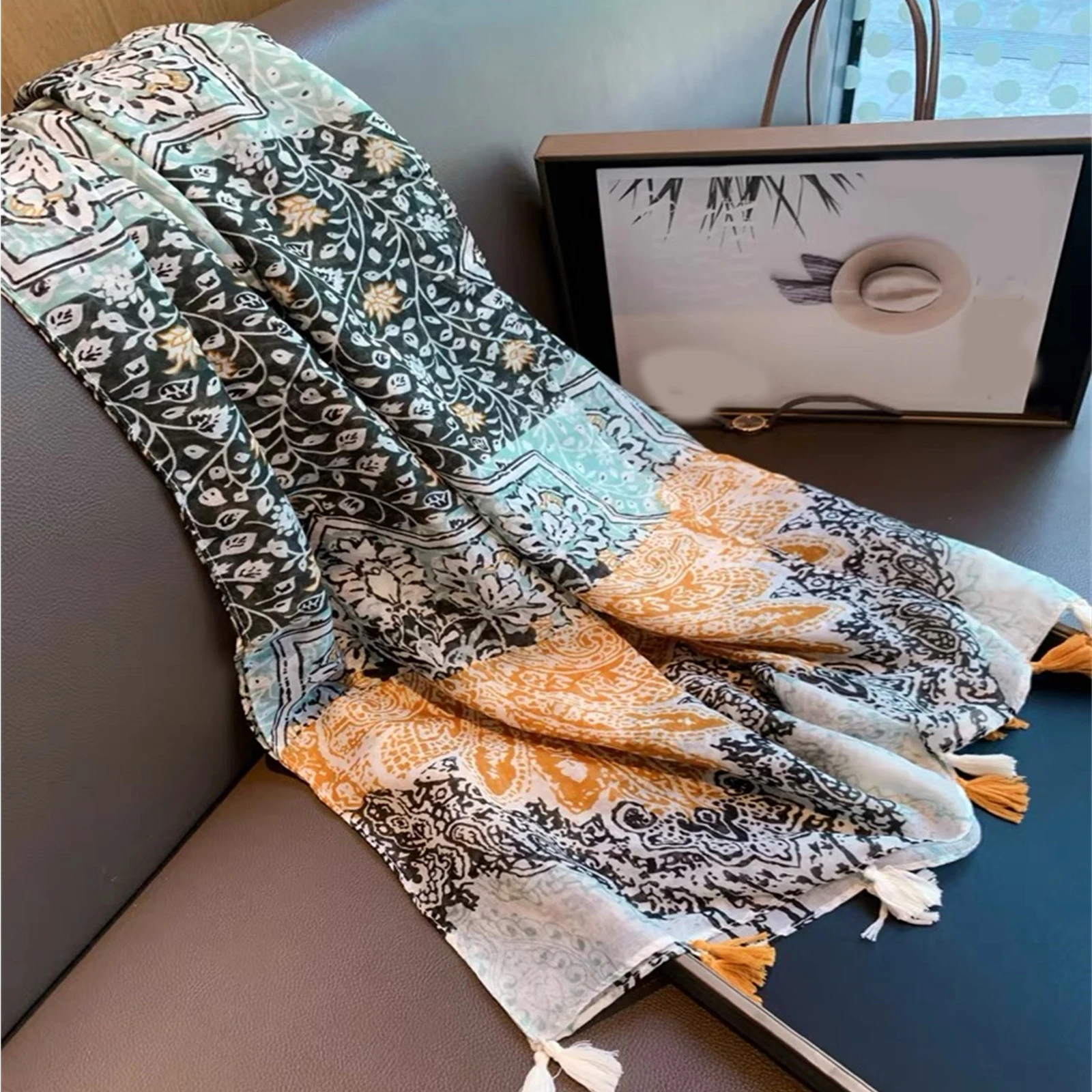 The Four Seasons Tassels Shawls New Style Print Muslim Headscarf, Female 180 * 85cm Warm Bandanna Fashion Windproof Beach Towel,