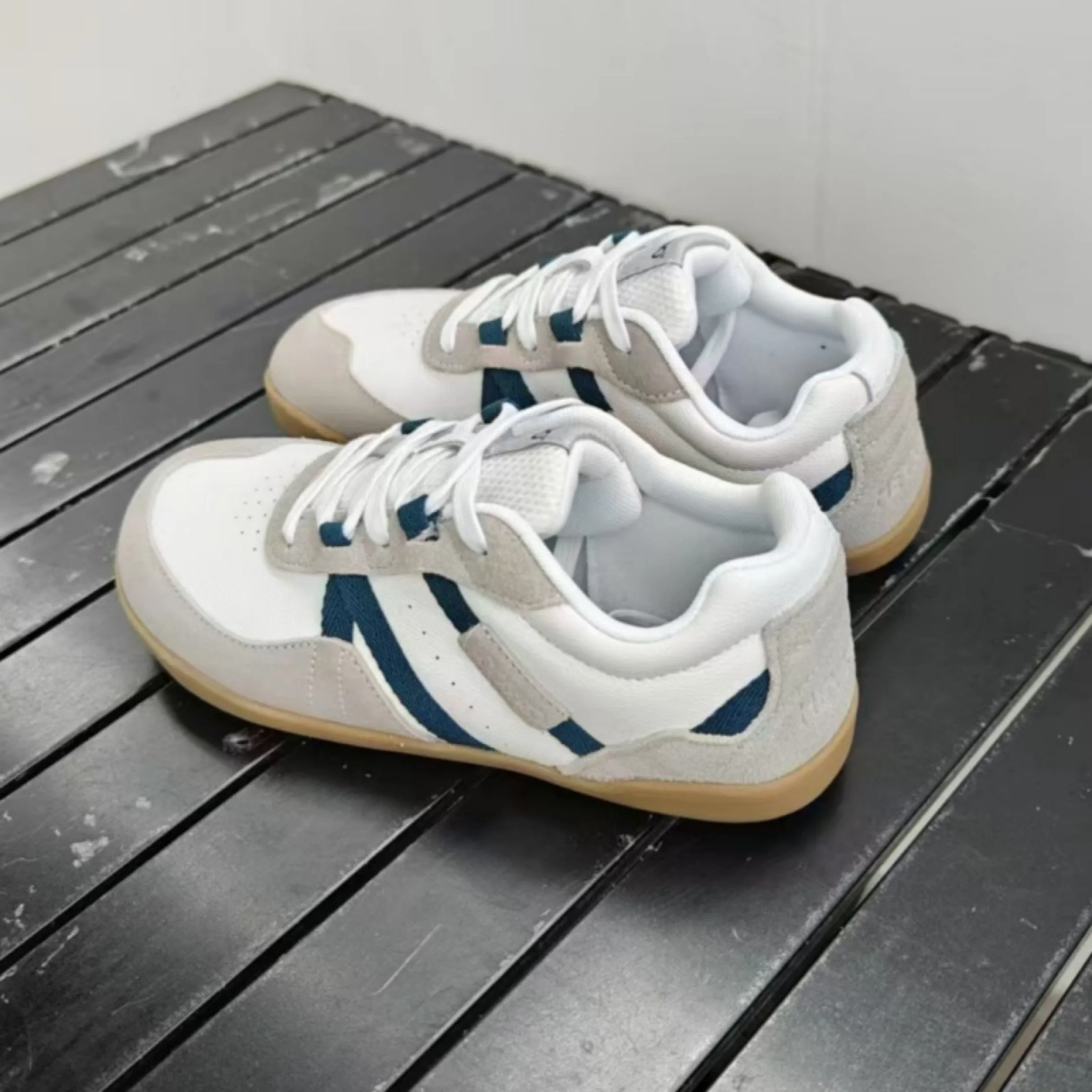 Мужские кроссовки Амортизирующая дорожная обувь Уличная прогулочная обувь Мужские кроссовки Нескользящая походная обувь