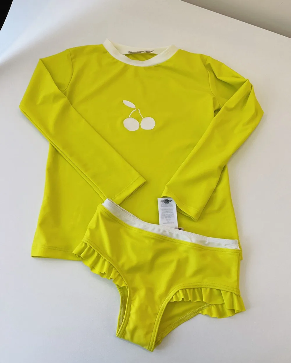 summer girls swimsuit kids swimwear 2-piece split-style swimsuit Yellow cherry pattern printed long-sleeved shirt + shorts set