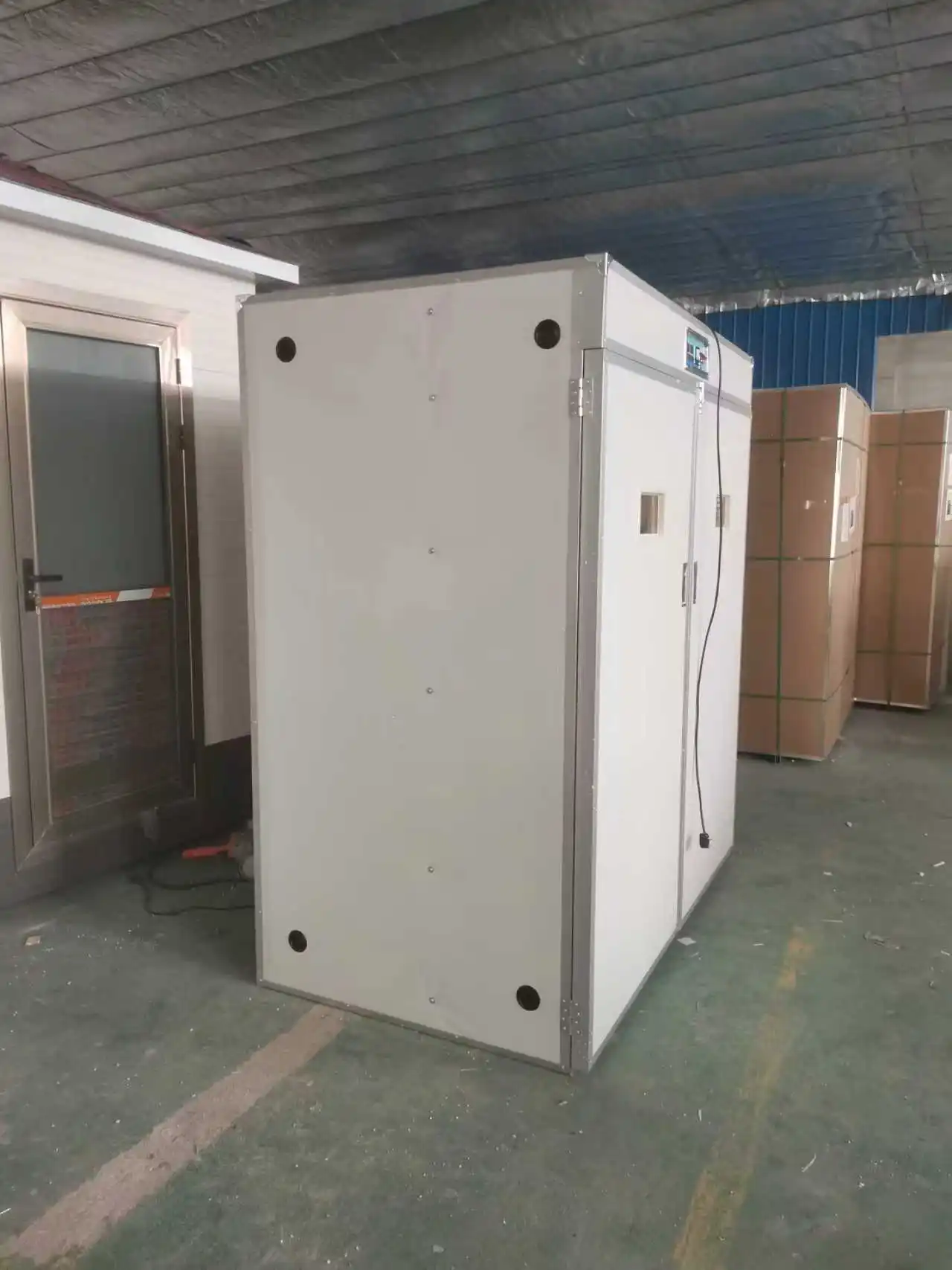 Industrial Grade 1584 Eggs Fully Automatic Incubator With Digital Smart Control Poultry Incubator Automatic Hatchery Machine