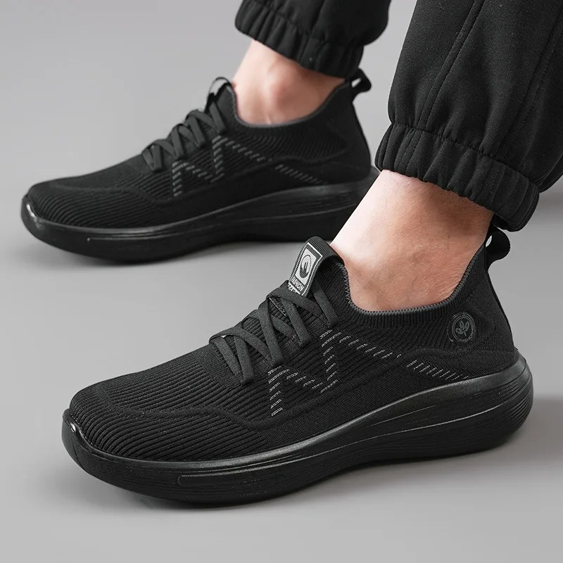 Men's spring casual soft soled running shoes, breathable and non slip mesh shoes, lightweight and comfortable sports shoes