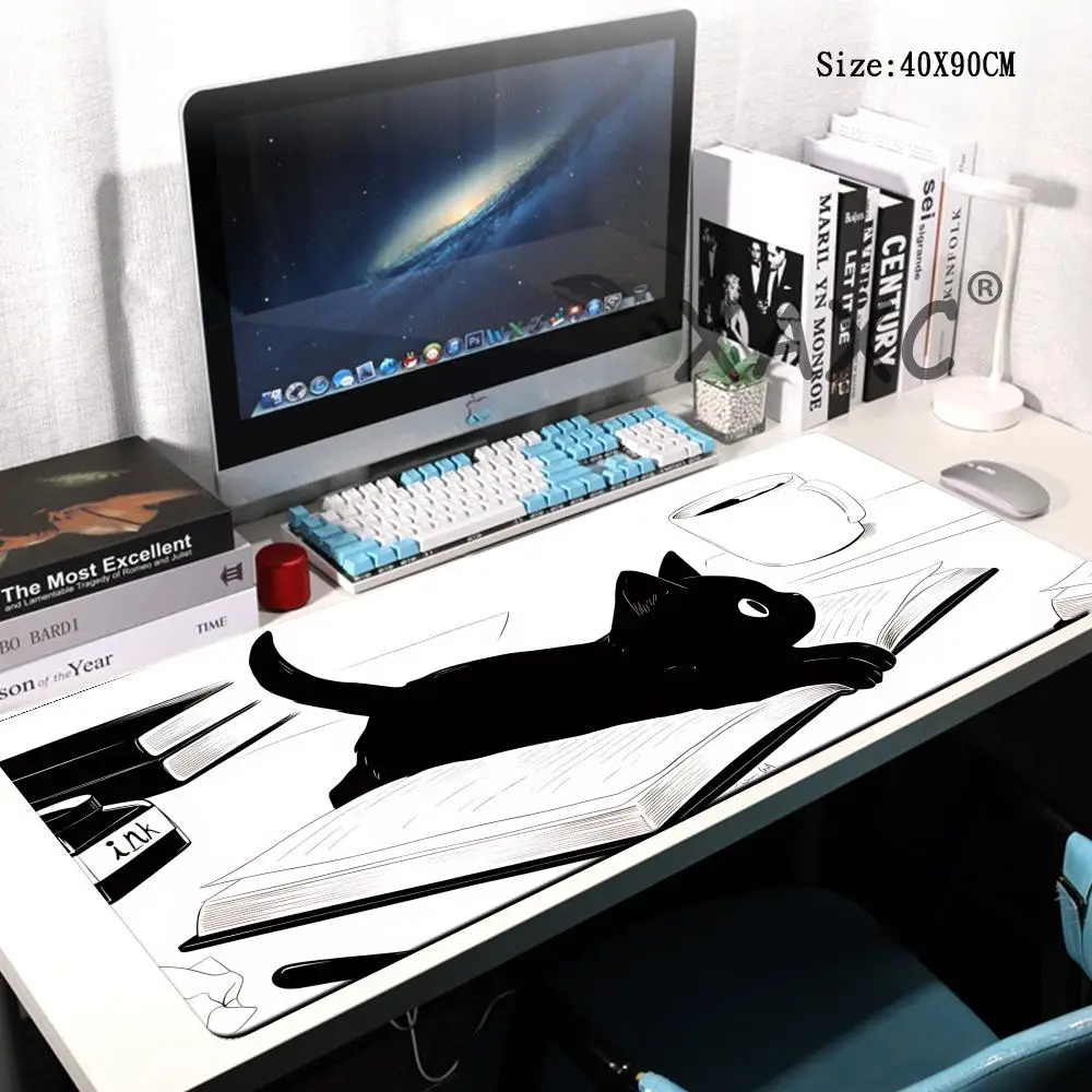 

HYBXAXC Minimalist Black Cat Art Desk Mat, Aesthetic Gaming Mouse Pad, Non-Slip Rubber Keyboard Pad for Gamer Desk Accessory