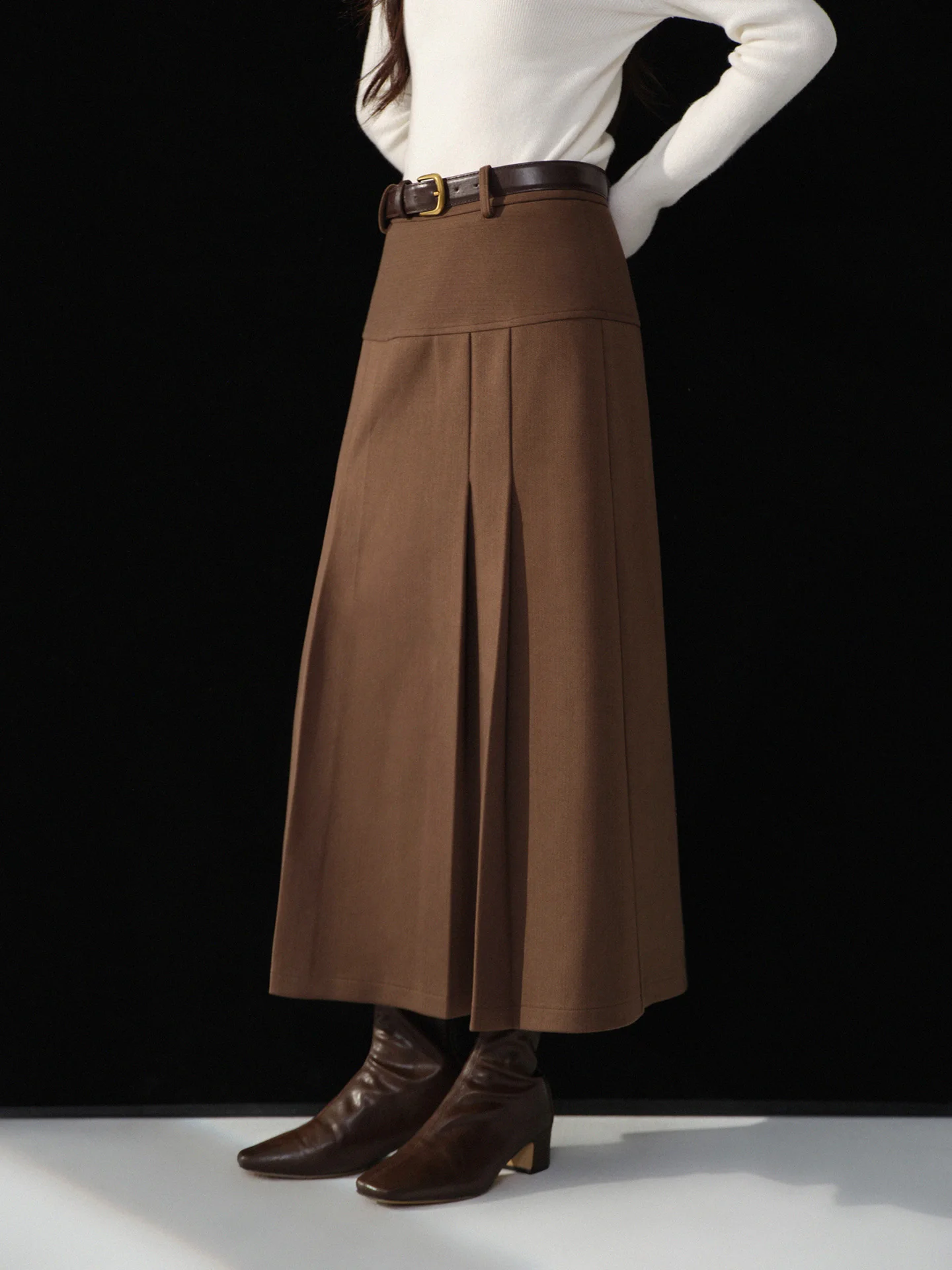 Elegant Vintage Pleated Skirt for Women High Waist A-Line Midi Long Skirt Autumn Winter Warm Bottoms for Daily Casual Chic Look