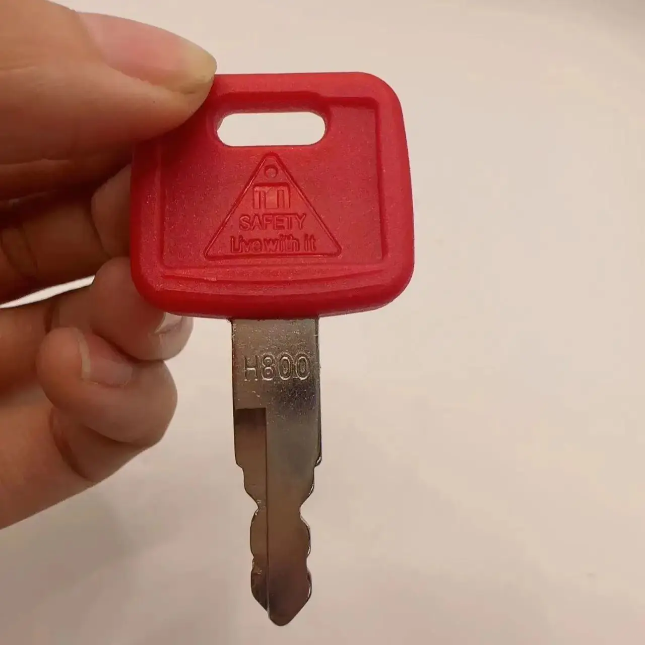 

For H800 15pcs Ignition Key Excavator Engine Accessories Higher Quality