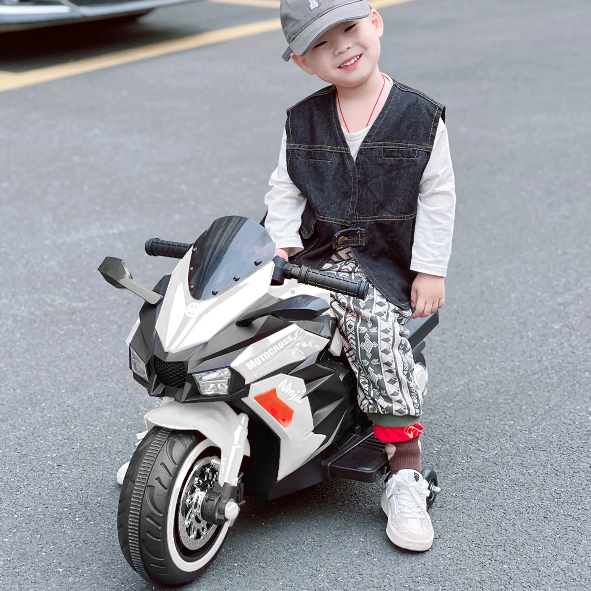 12V Battery Motorcycle, 2 Wheel Motorbike Kids Rechargeable Ride On Car Electric Cars Motorcycles--White