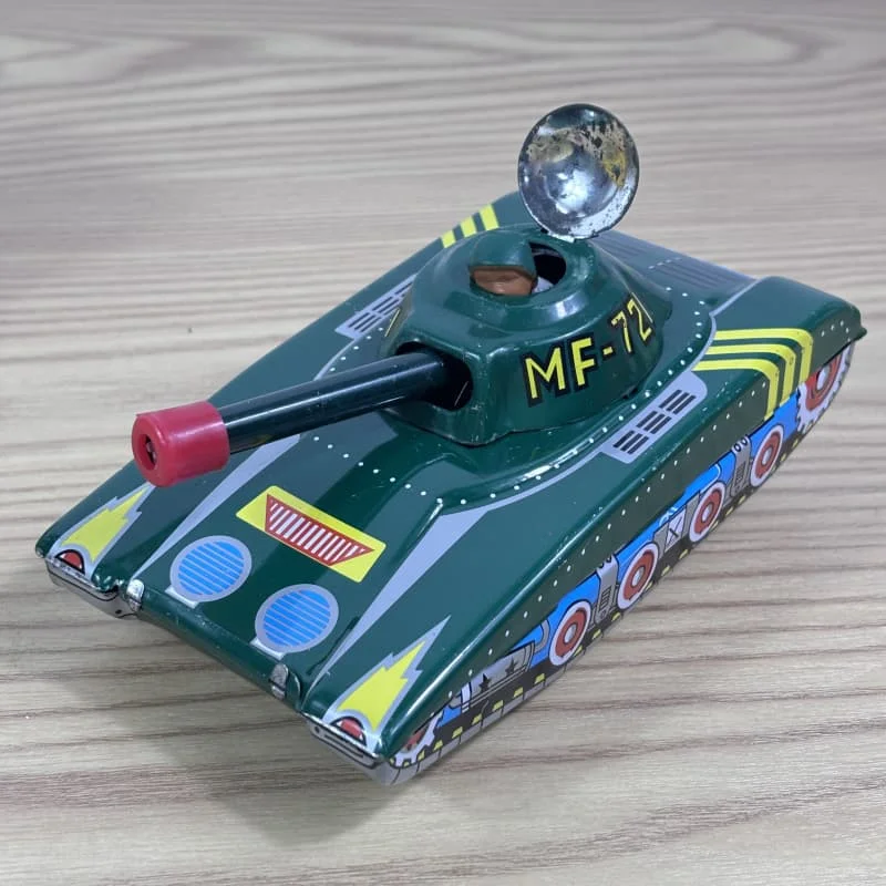 Klassieke collectie Retro Clockwork Wind up Metal Walking Tin Toy Tank Robot Mechanisch kinderkerstverjaardagscadeau