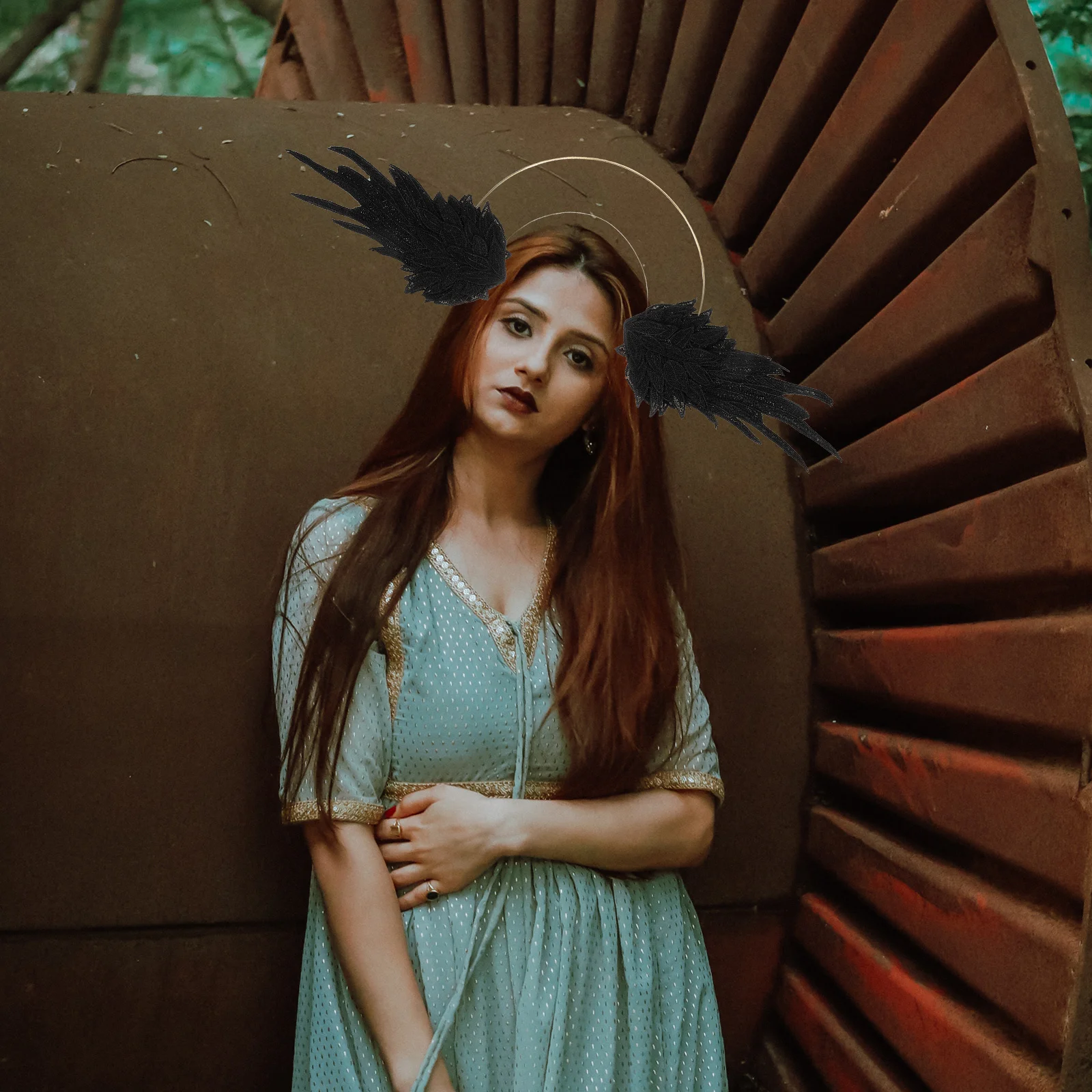 

Lolita Headdress Devil Wing Headband Gothic Accessories Vintage Fashionable Halloween Cosplay Costume Party Decor