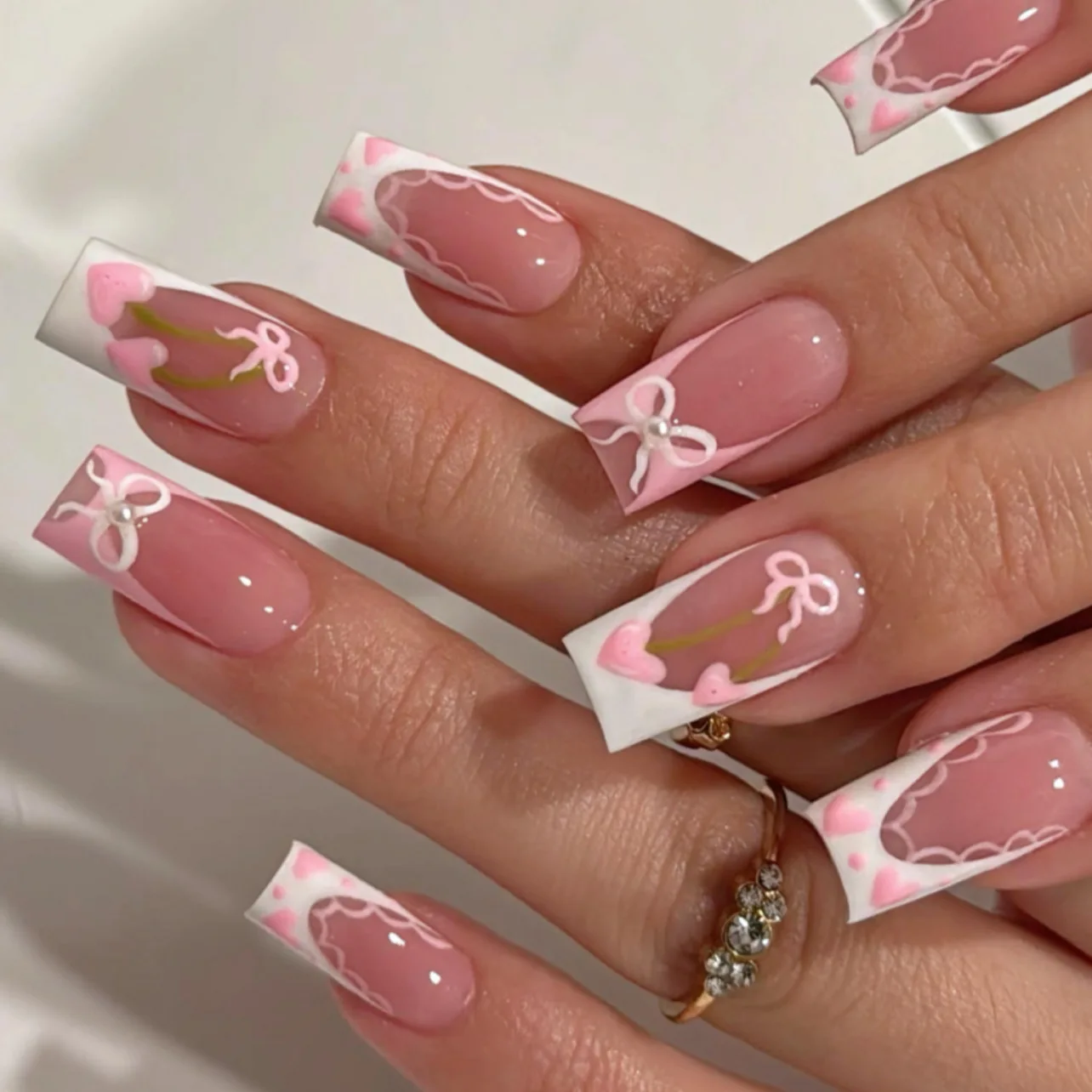 

24Pcs Sweet French White False Nails Lace Bow Heart Design Press on Nails Full Cover Mid-length Square Reusable Fake Nails Tips