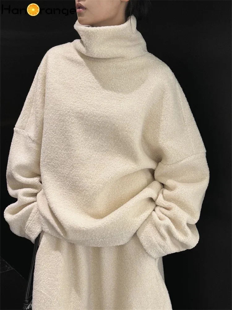 HanOrange 2024 Winter Fashion Turtleneck Lambshair Sweatshirt Women Comfortable Warm Loose Wool Top Off White/Black