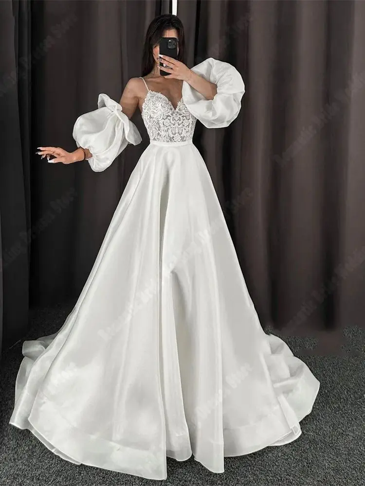 Vestidos de casamento V profundo para mulheres, bainhas fofas, superfície acetinada macia, vestidos elegantes de baile, princesa popular, linha A