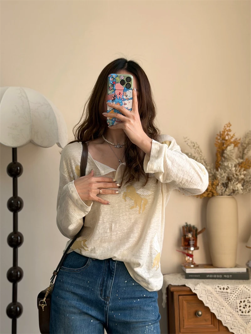 

Pure Desire Aosphere 00% Linen Lightweight Angel Print Retro Henry Collar Loose Long Sve T-irt Women's Top