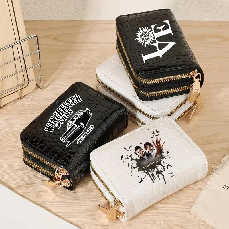 Supernatural Schwarz-Weiß-Kartenetui für Damen, mit Reißverschluss, kurzer Stil, großes Fassungsvermögen, mehrere Kartenfächer, Münzgeldbörse, Weihnachtsgeschenk