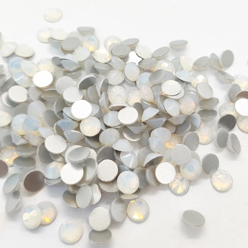 SS3-SS34 White Opal Glass Flatback Rhinestone Round Silver Bottom Glue On Crystal Stones for DIY Crafts Nail Art Decoration