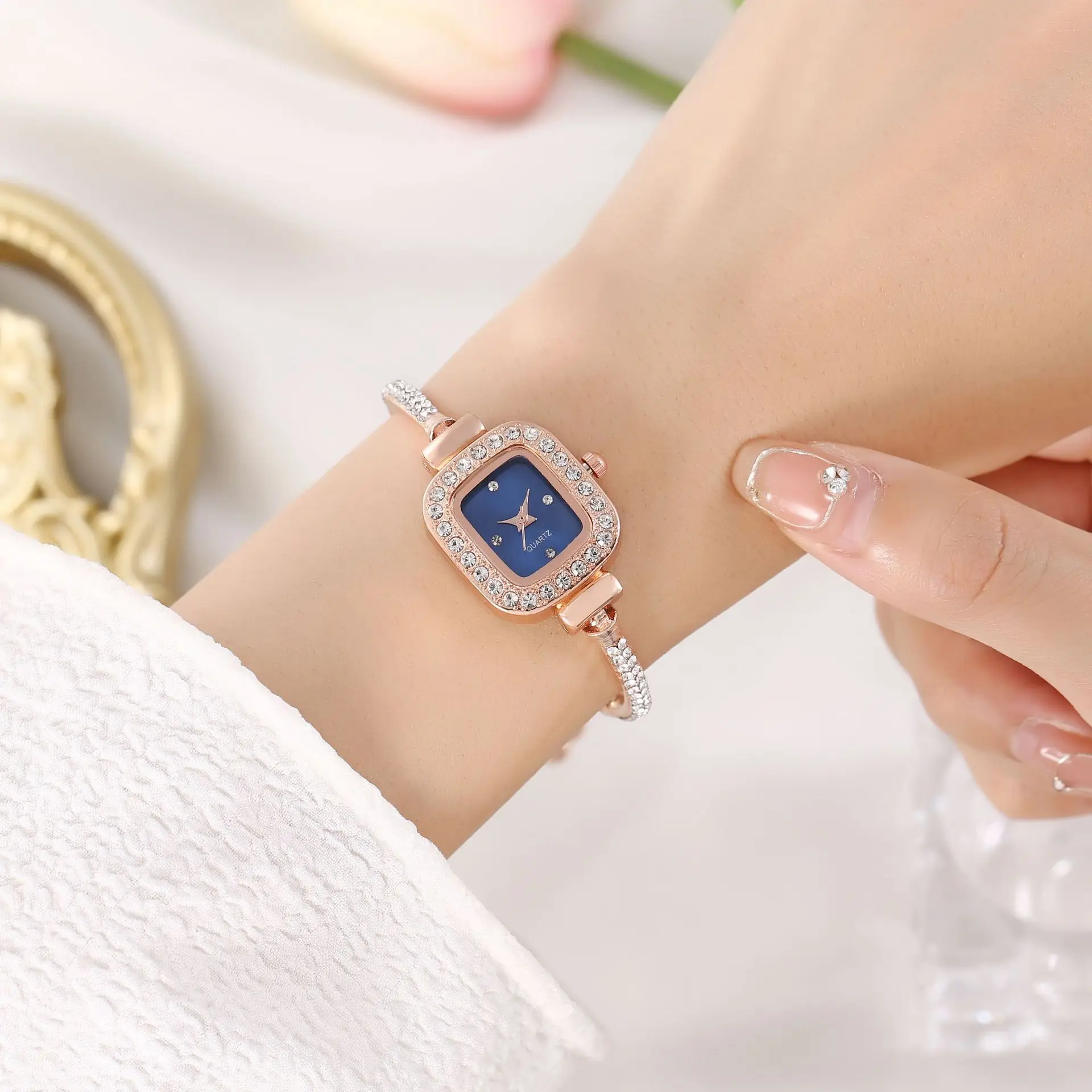 Women Luxury Rhinestone Watch Square Dial Watch Ladies Quartz Wristwatch Female Clock Zegarek Damski