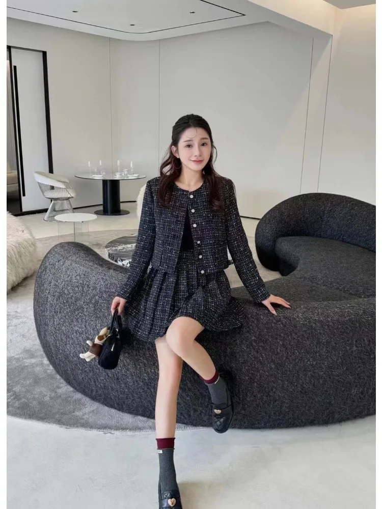 2025 Autumn Winter Red Wool Tweed 2 Piece Set Women Golden Single Breasted Long-Sleeved Jacket Coat + Tassel Mini Skirt Suit