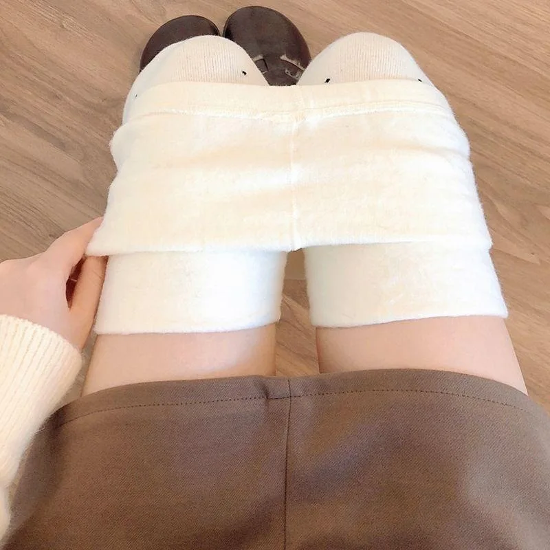 thiened-fce-polka-dot-women's-leggings-autumn-winter-warm-ey-base-layer-panhose-stoings-tights-by-yue-ng-brand