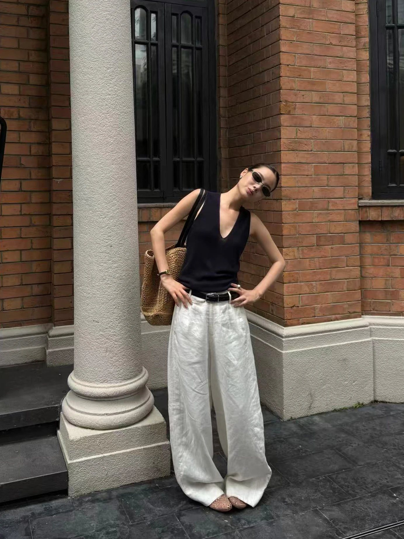 

Льняные брюки в корейском стиле с высокой талией и широкими штанинами, повседневные, свободного кроя, больших размеров, летние, для женщин, визуально стройнящие.