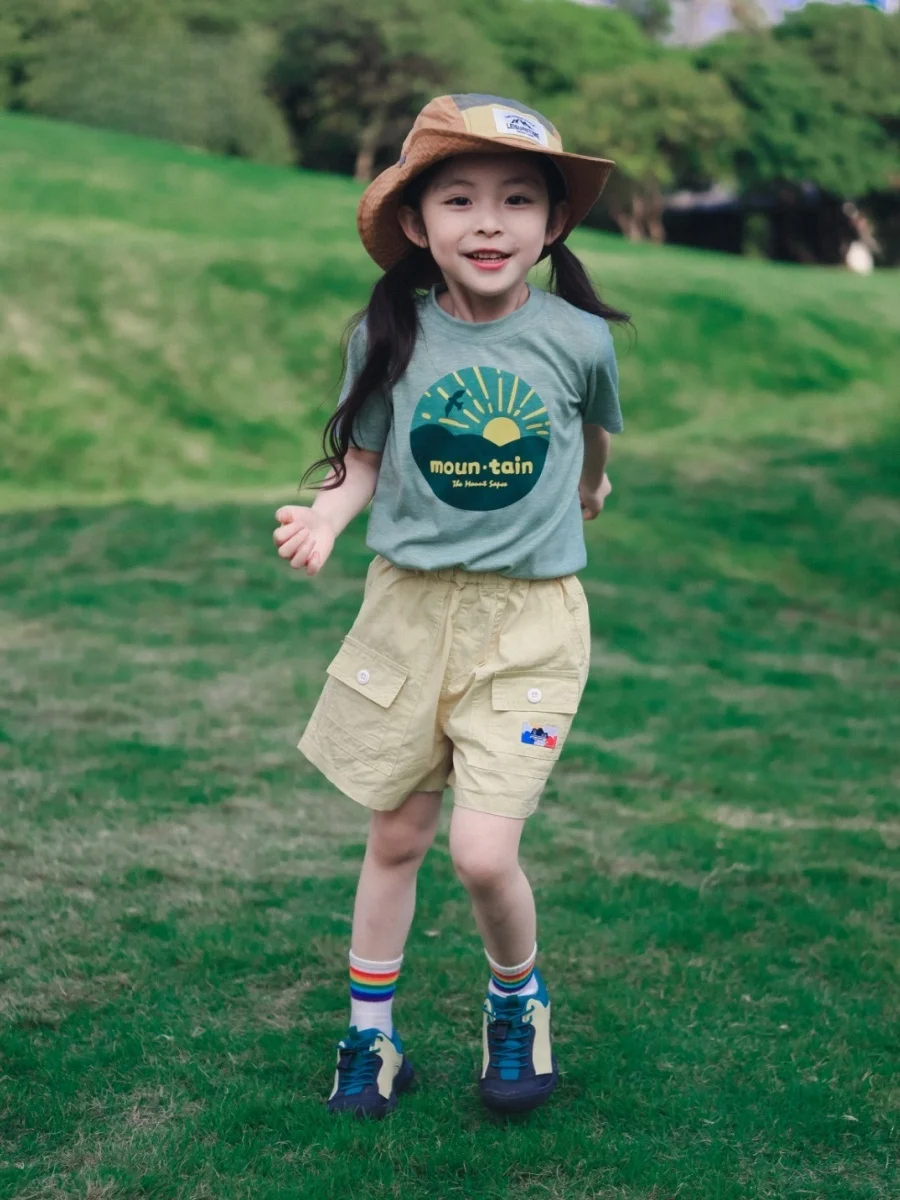 Lightweight Breathable Summer New Style Girls Outdoor Camping Sports Short Sleeve T-Shirt Top for Children And Teens