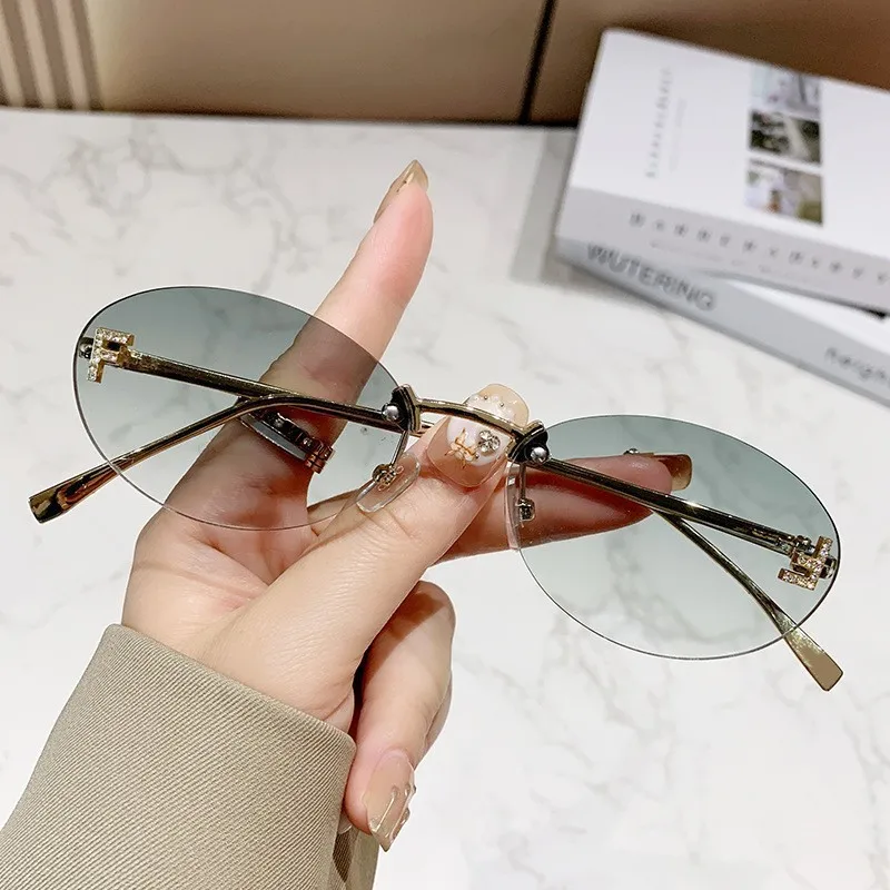 2024 Rimless Vintage Sunglasses for Women Men Small Metal Frame Trendy Eyewear Diamond Luxury Brand Designer Sun Glasses