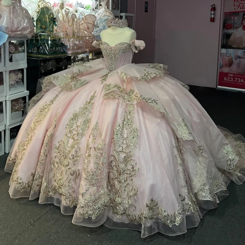 

Розовые блестящие платья Quinceanera с открытыми плечами и аппликацией из кружева и бусин, тюлевое платье для вечеринки, дня рождения, сладкое платье 16, Vestidos De 15 Anos