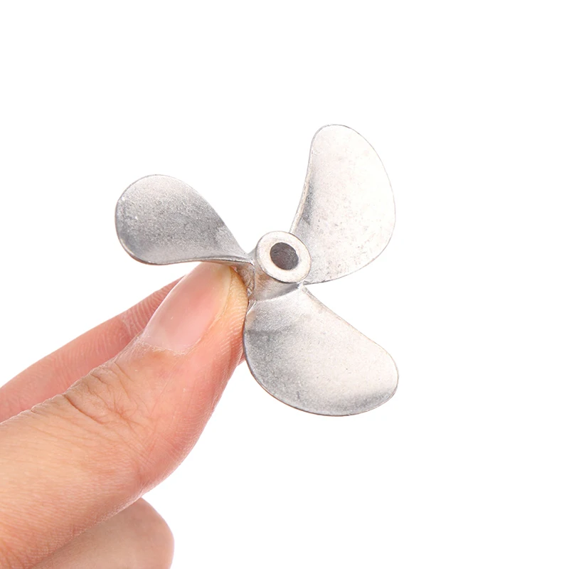 1PC Right Left Hand 4mm Shaft 3-Blades Metal Propeller Submerged Prop 28mm 40mm 48mm For RC Boat Marine Tug Bait