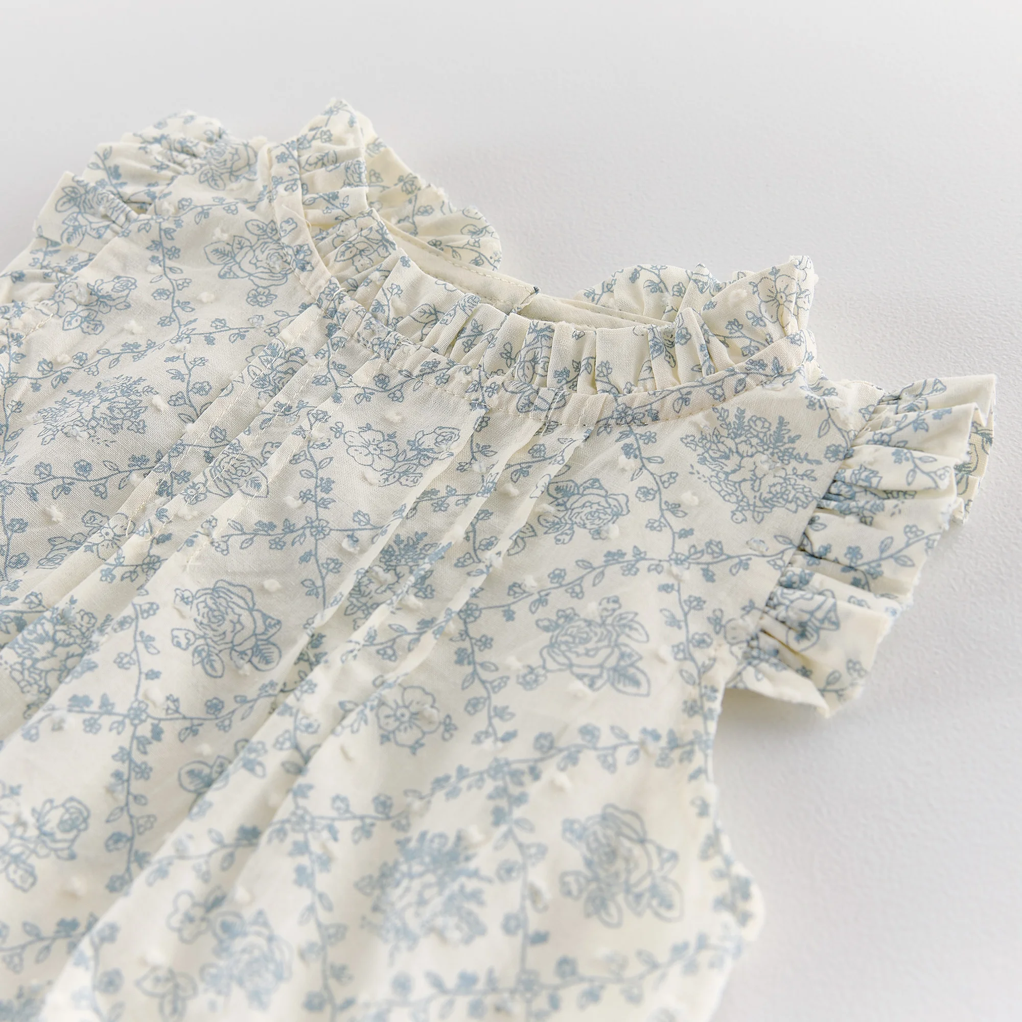 Sommerliches Baby-Einteiler-Kleid für Mädchen im neuen Stil, trendiger Spitzen-Blumen-Prinzessinnen-Strampler mit Rüschenbesatz – Detail 4