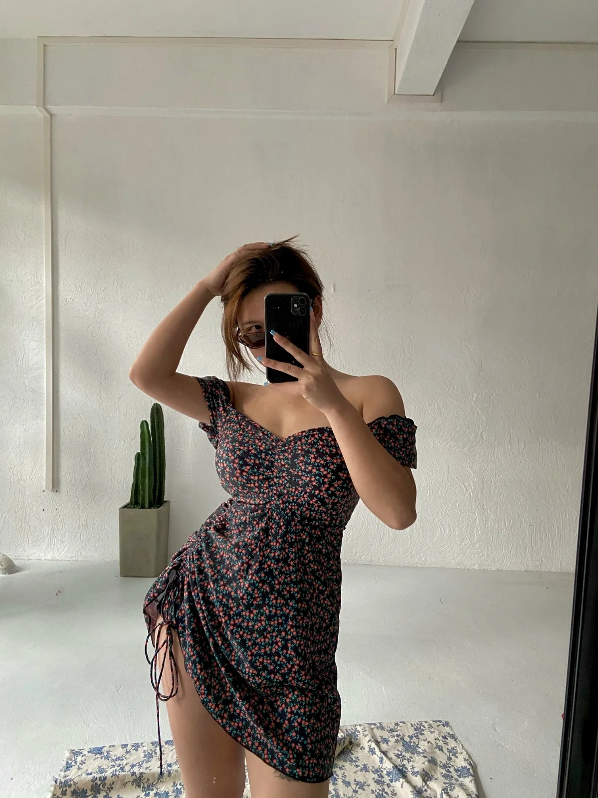 

2025 New Women's One-Piece Swimsuit Slimming Cover-Up Shoulder Baring Hot Spring Suitable plus Size Sexy Ins Swimsuit