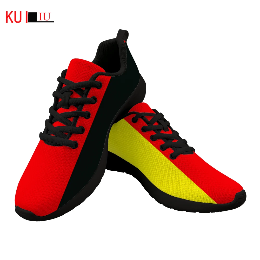 KUILIU frauen Sneakers Klassische USA UK Kuba Flagge Casual Männer Runde Kappe Spitze Up Lauf Sport Schuhe Komfortable Wohnungen unisex