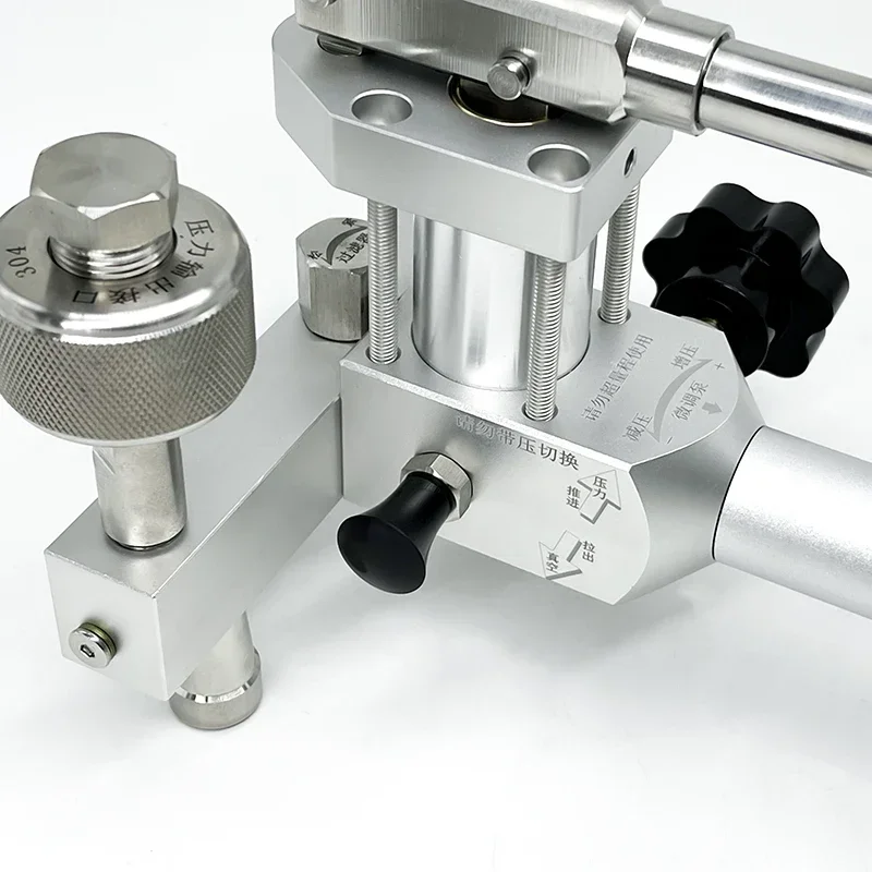 

YWQ-1433 Por G as Pressure Calibrator Pump 0.095-16MPa Industrial Testing Pressure Calibrator for Various Applications