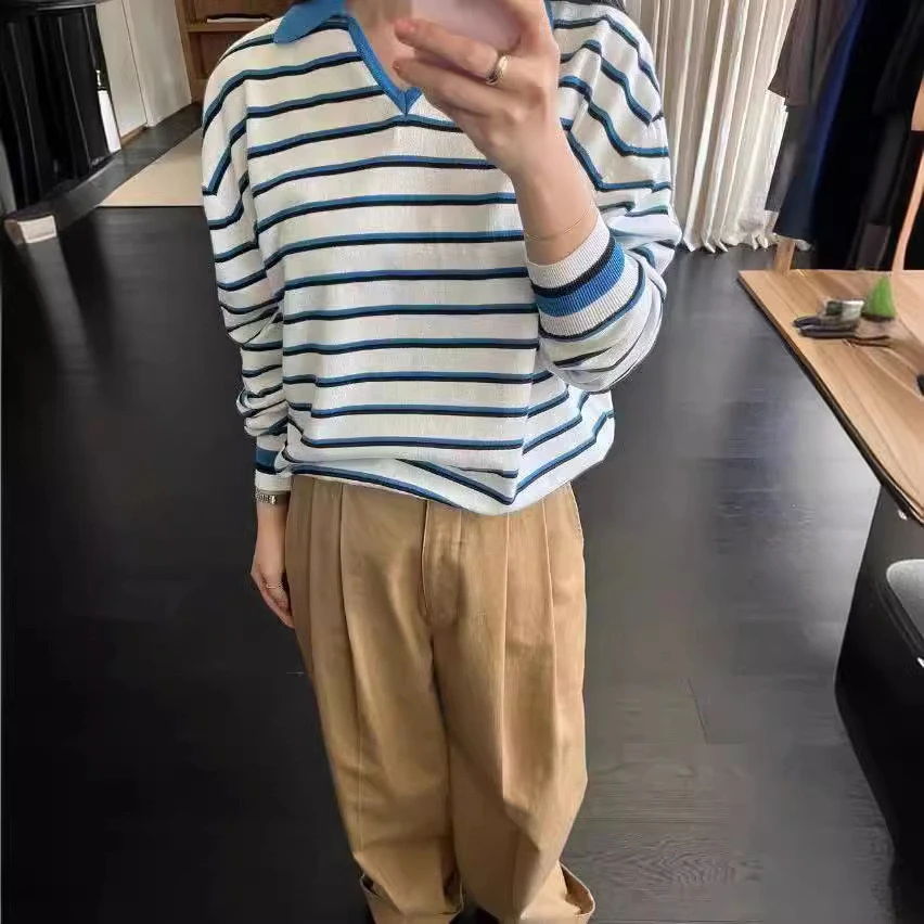 Loose Fit Pure Cotton Long Sve V-Ne Striped T-irt Comfortable Breathable Women's Casual Wear for Autumn Season