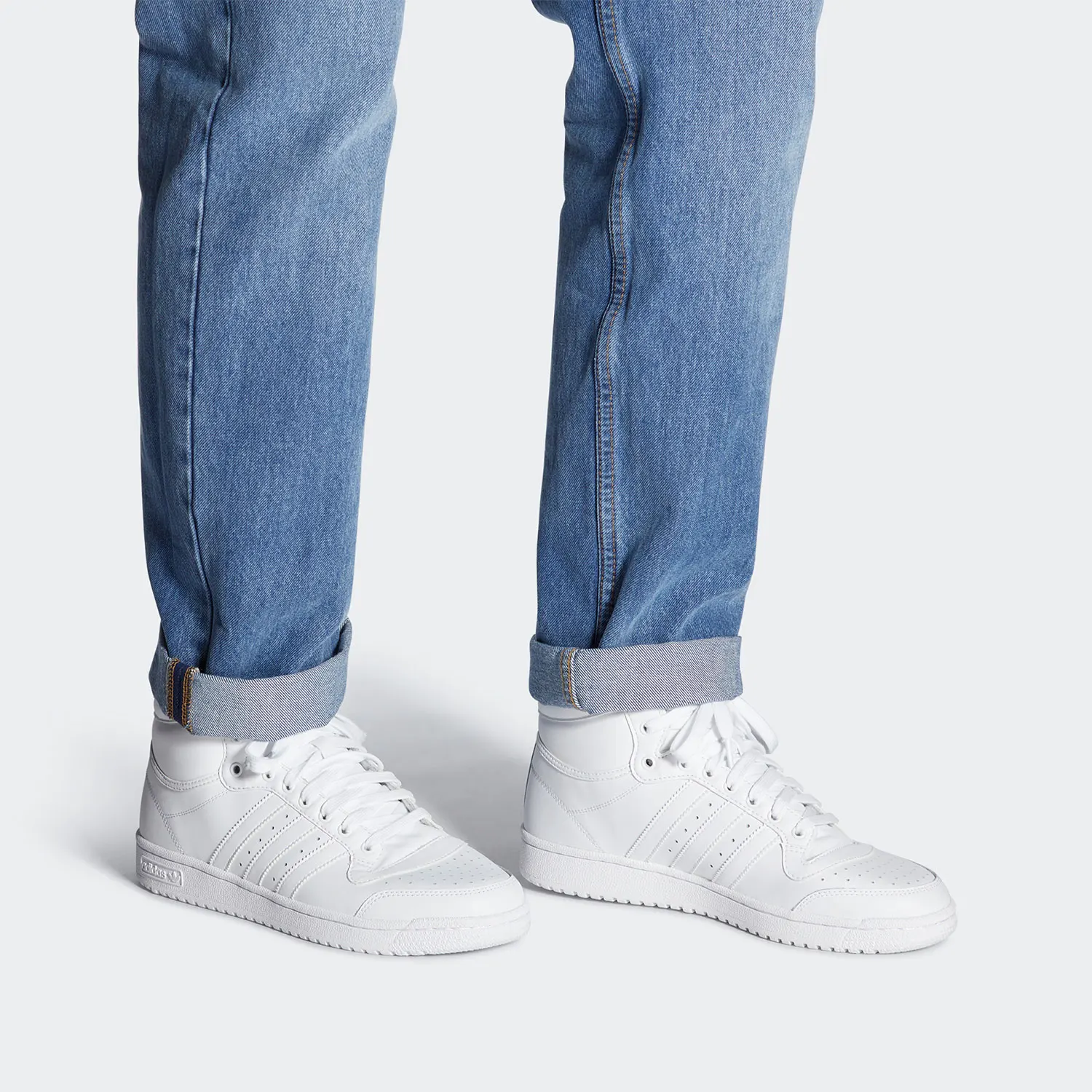 حذاء رياضي Adidas Originals خفيف الوزن عالي الجودة للجنسين FV6131