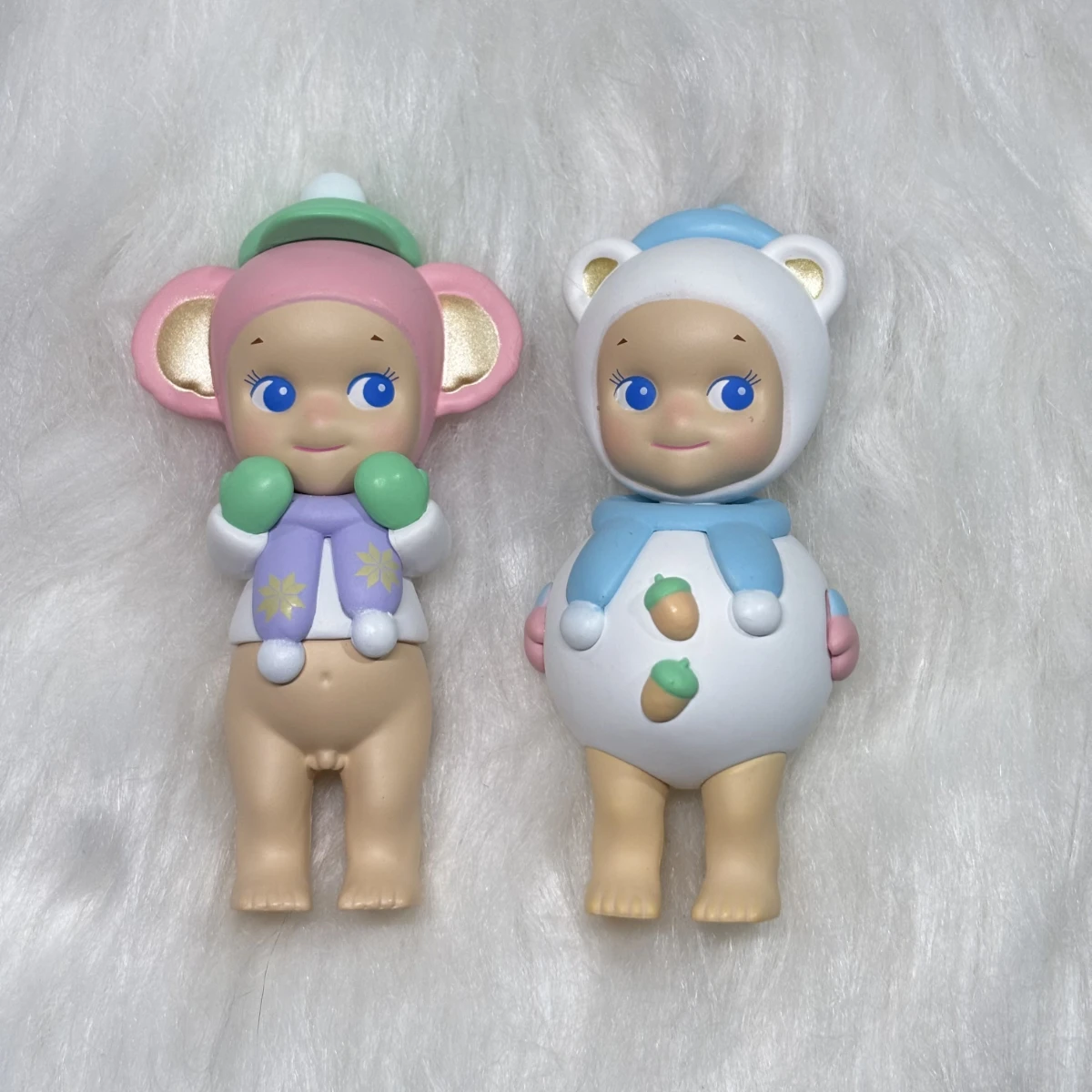 

Sonny Angel Mini Figure Winter Wonderland Series No box No bag