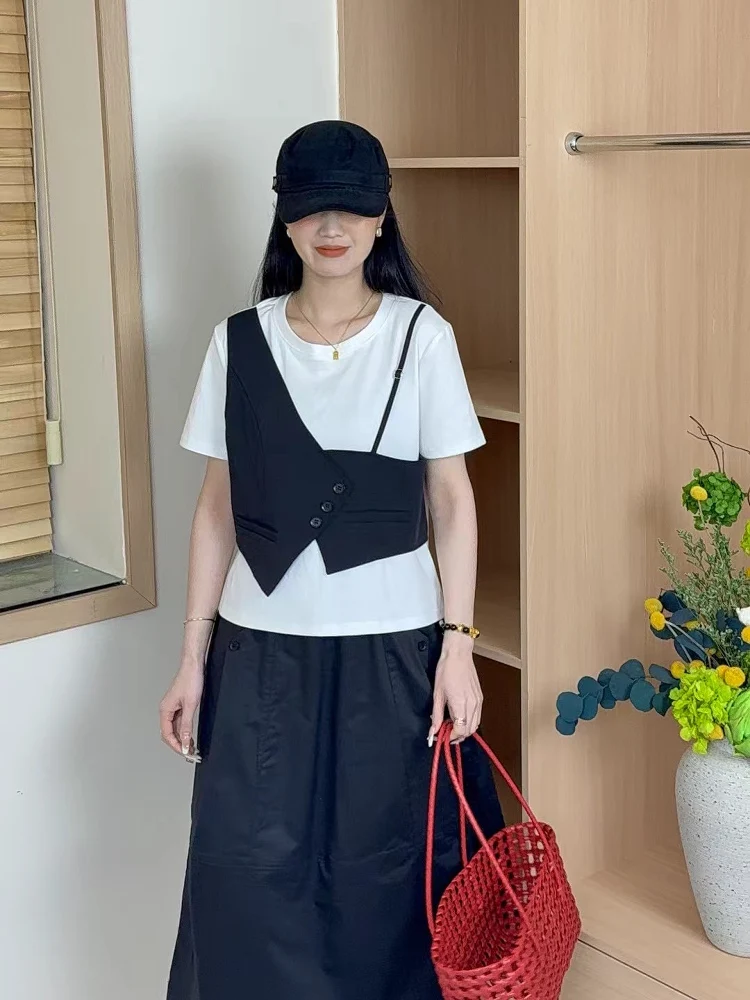 ファッショナブルなカラーブロック半袖Tシャツ女性の夏の新しいデザインセンセーション小規模オーディエンスカジュアルスタイルラウンドネックトップ