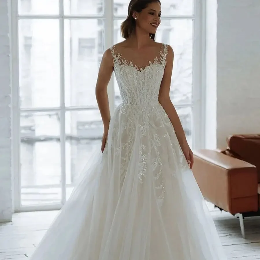 

Simple Satin Measures Tulle Skirt Round Neck Lace Bride Gown Illusion Exquisite Wedding Dresses For Women Stunning Customized