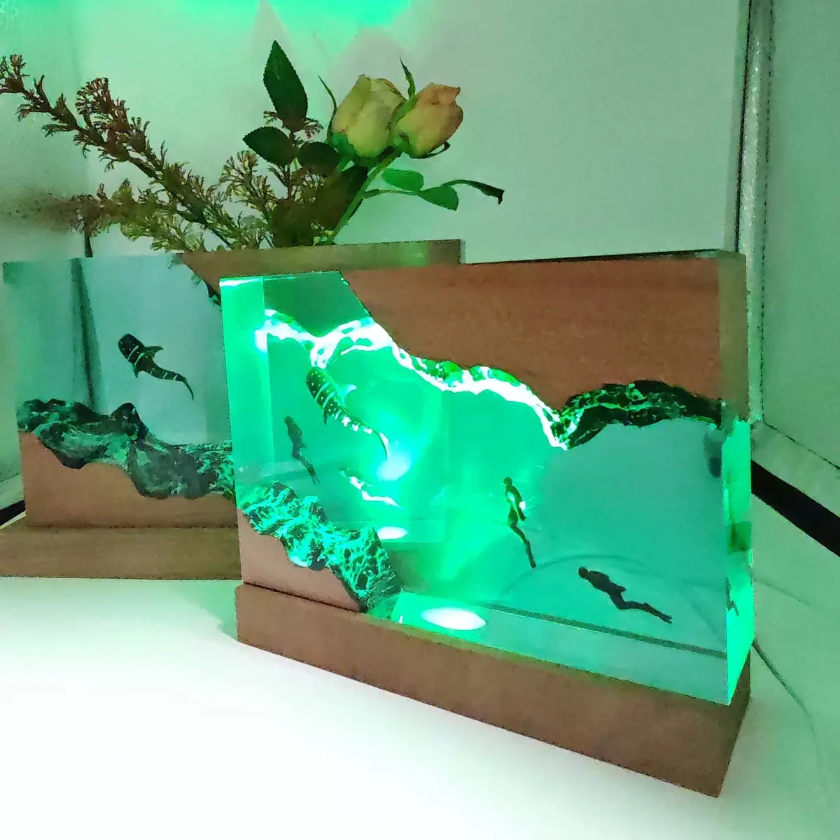 Creative Deep-sea Exploration Resin Wood Sculpture Whale Shark Diver Decorative Creating  Atmosphere Advanced Uniqueness Gift