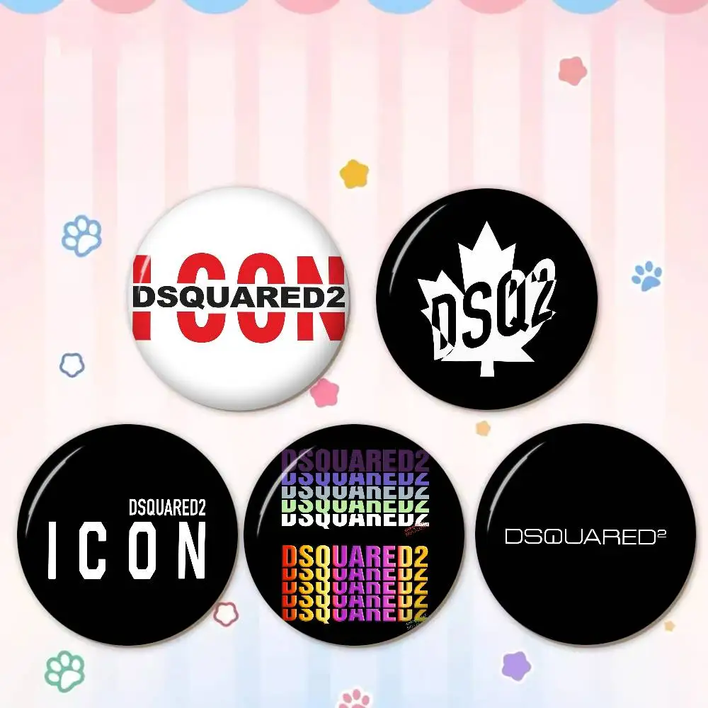 D-DSquared2 Avant-Street Soft Button Pin Bright Printed Icon Gift For Friends Badge Collar Brooch Lapel Pin Metal
