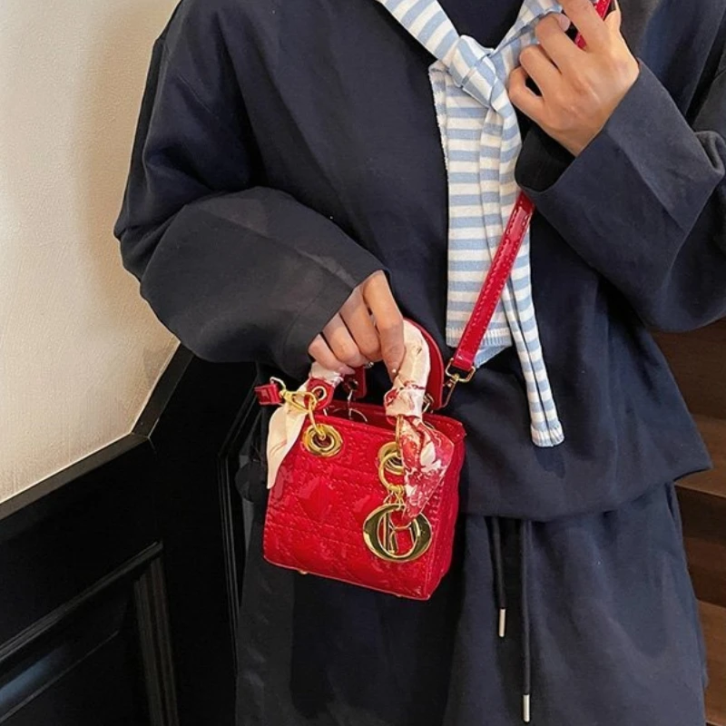 Изысканная мини-сумка принцессы Дианы, новая женская ручная маленькая сумка, маленькая квадратная сумка через плечо на одно плечо в форме ромба