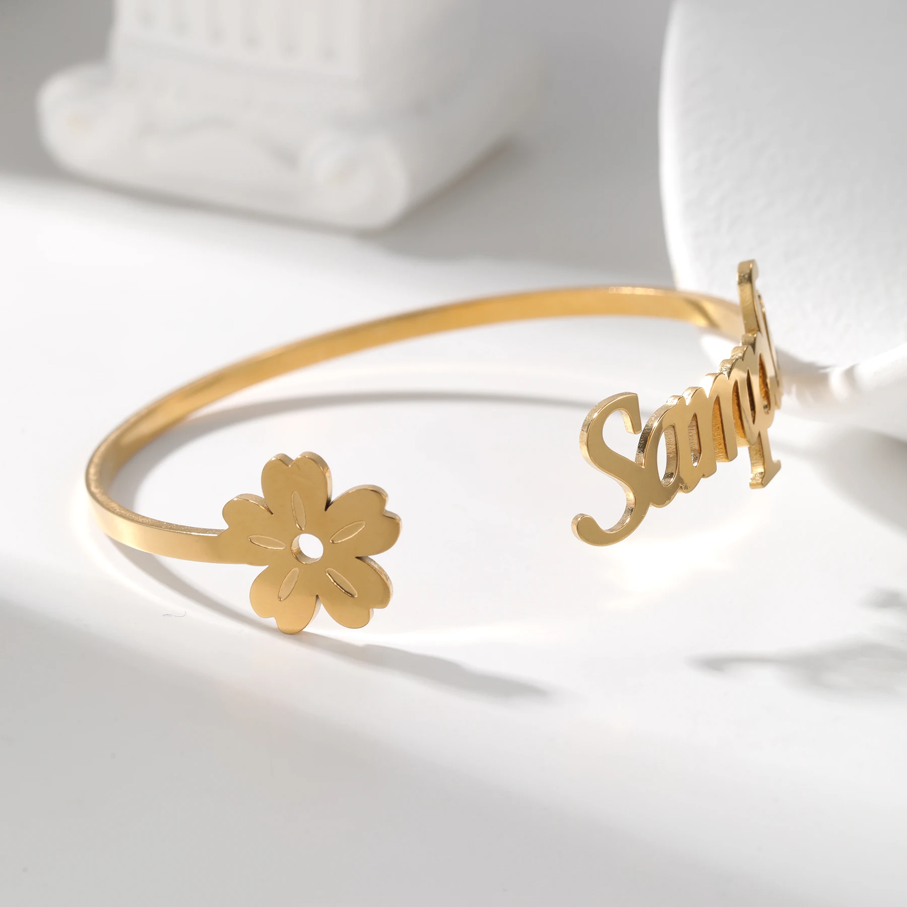 

Браслет-манжета с цветком на заказ, персонализированные позолоченные украшения с цветочным акцентом, уникальные модные браслеты, рождественская любовь
