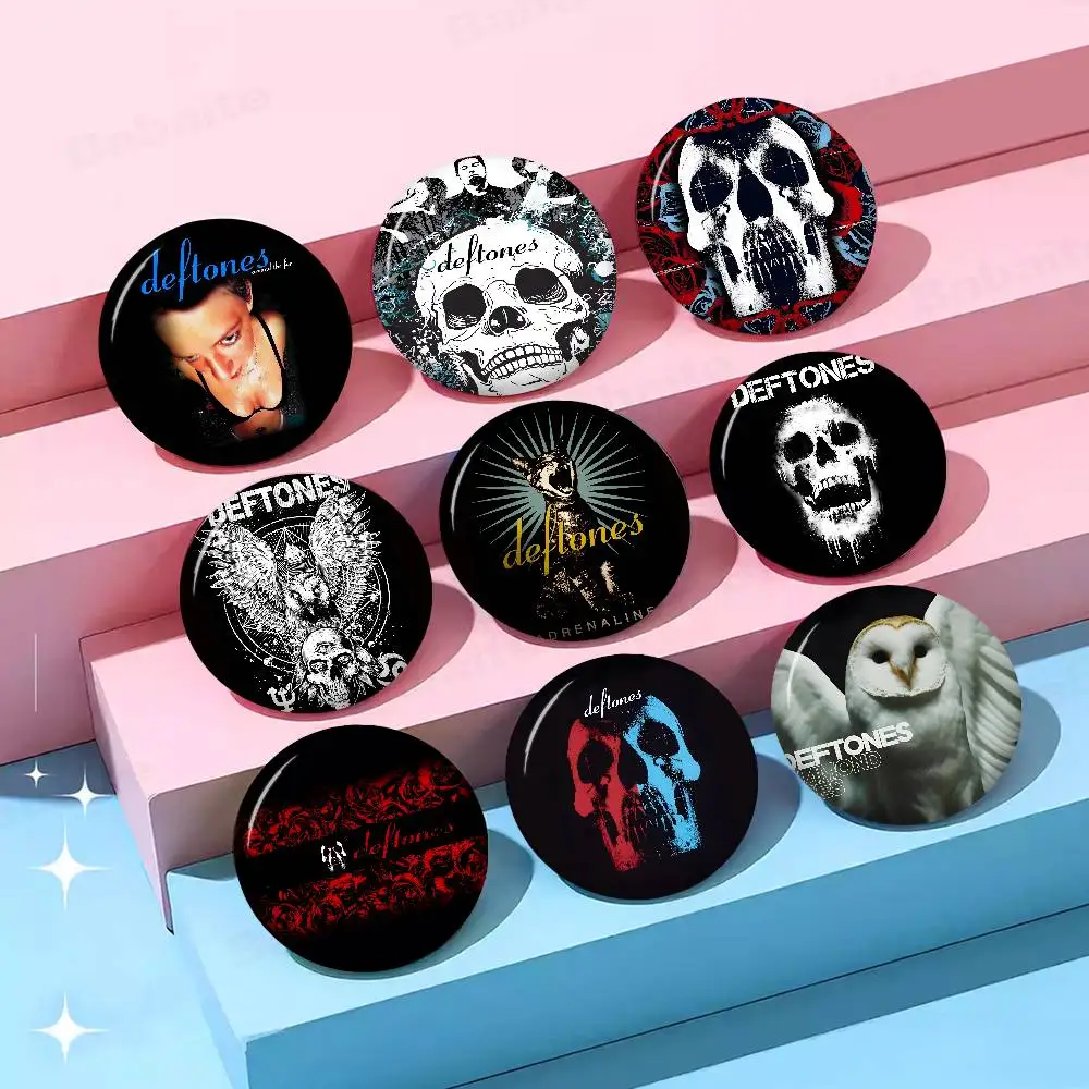 Metal Band D-Deftone Round Button Pins Slogan Creative Brooches Backpack Clothes Decoration Fashion Cartoon Jewelry Gifts