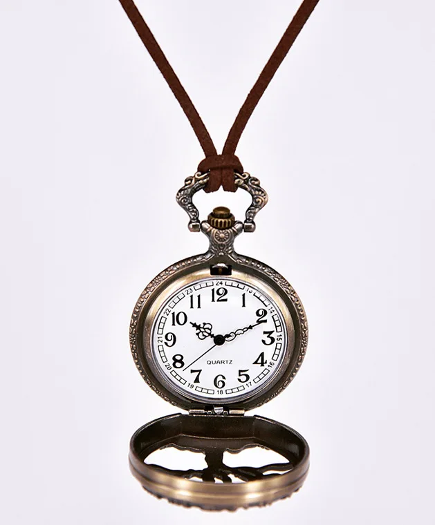 Vintage Luxe Skelet Leven Van Boom Carving Quartz Zakhorloge Voor Mannen Vrouwen Gegraveerd Fob Ketting Bronzen Klok Voor Collectie