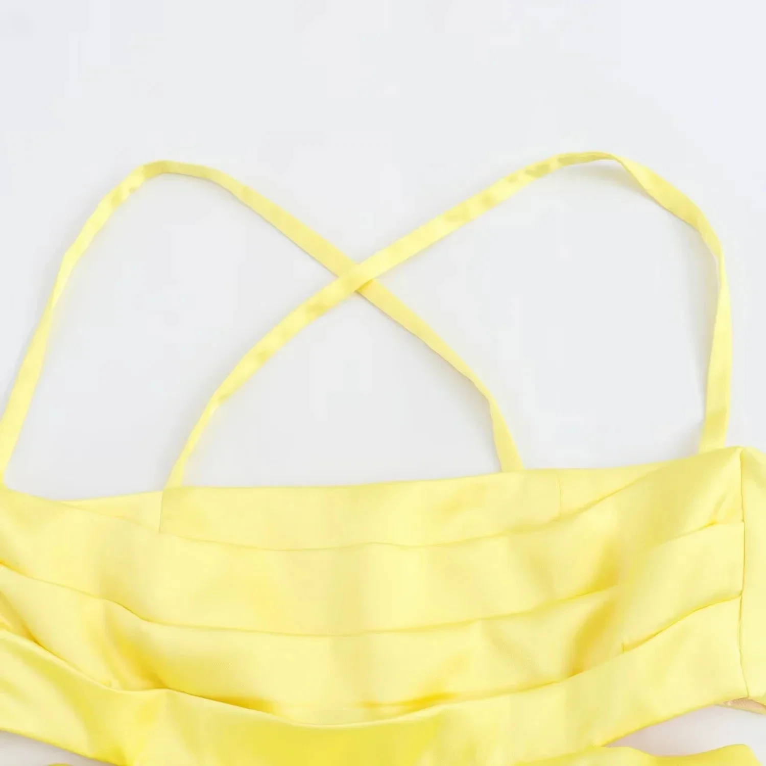 TRAF Cut Out Mini abito giallo pieghettato senza maniche abito in raso estate croce Backless abiti corti per le donne abiti da festa Sexy