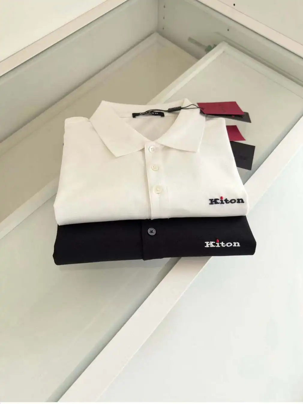 

Kiton весна и лето новая мода вышивка букв старые деньги стиль мужская деловая рубашка поло с короткими рукавами с лацканами