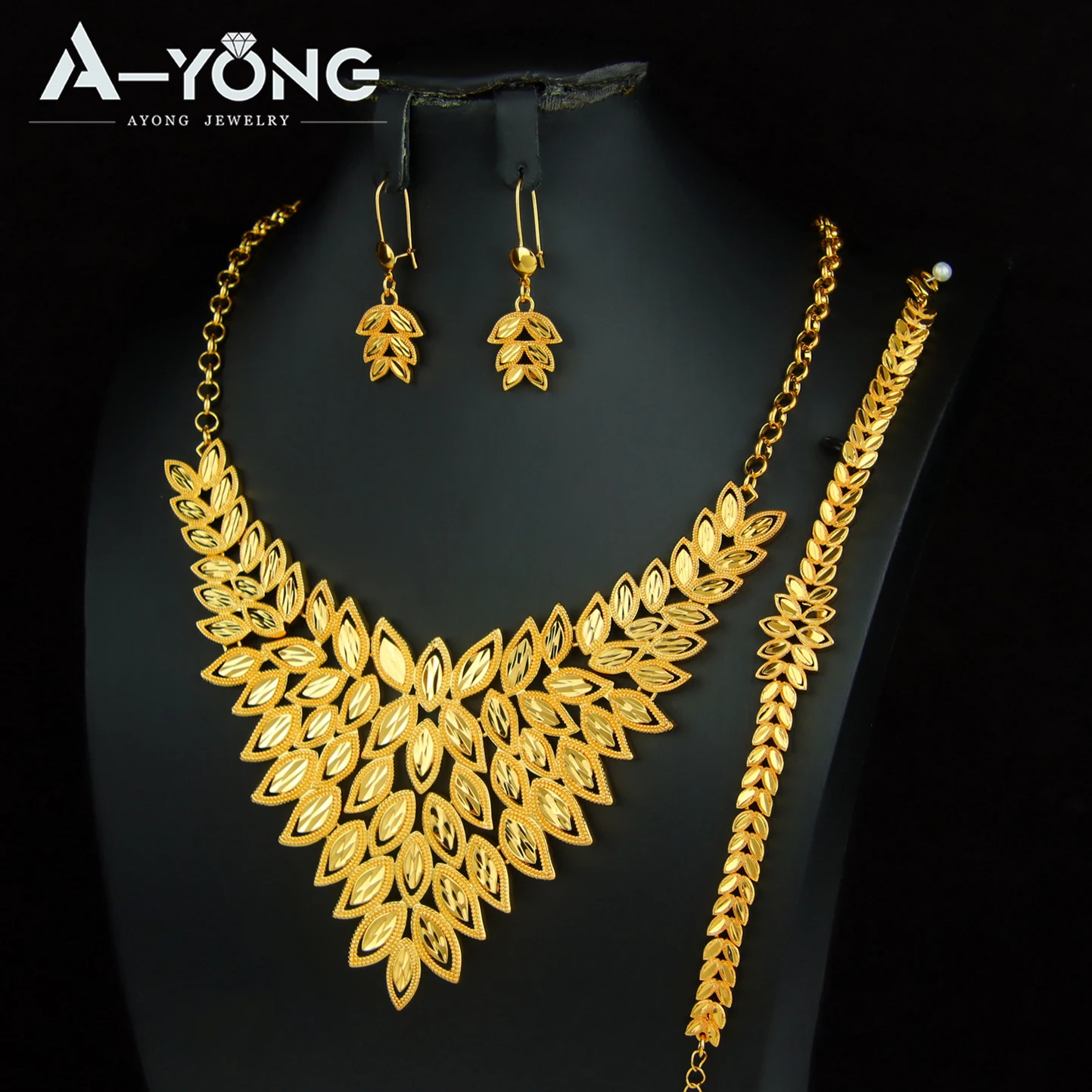 

Dubai Gorgeous Bridal Wedding Jewelry Set 24k Gold Plated Ethiopia Exotic Necklace Bracelet Earrings Arabic Women Ethnic Jewelry