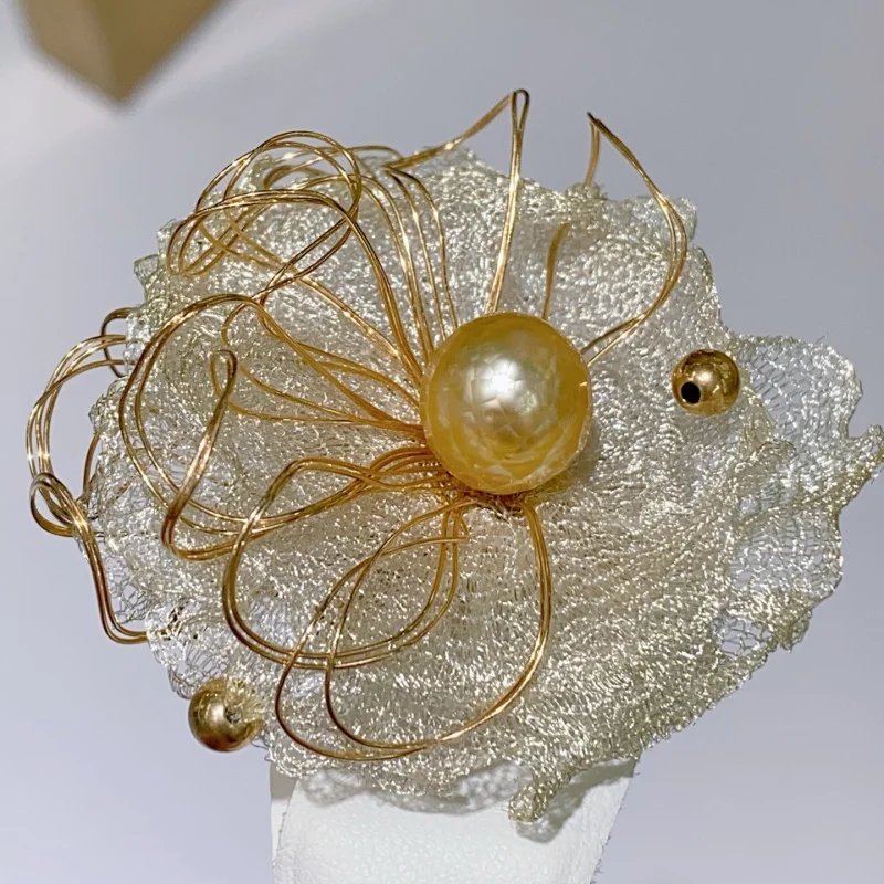 

SGARIT Original Design 14k Gold Filled Brooches With Strong Luster Handmade Natural Freshwater Pearl Corsage Decoration