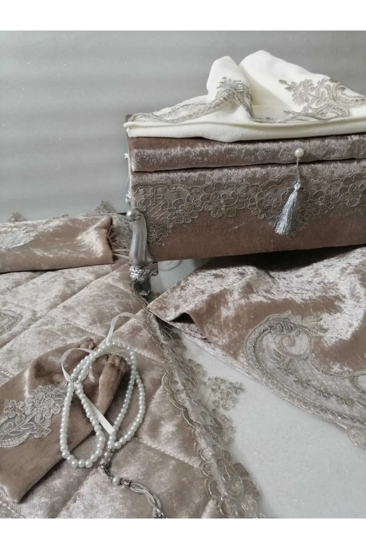 

DOLBOVI chest and velvet fabric with french lace and velvet fabric. Anchino fabric and lace Meditation Rug