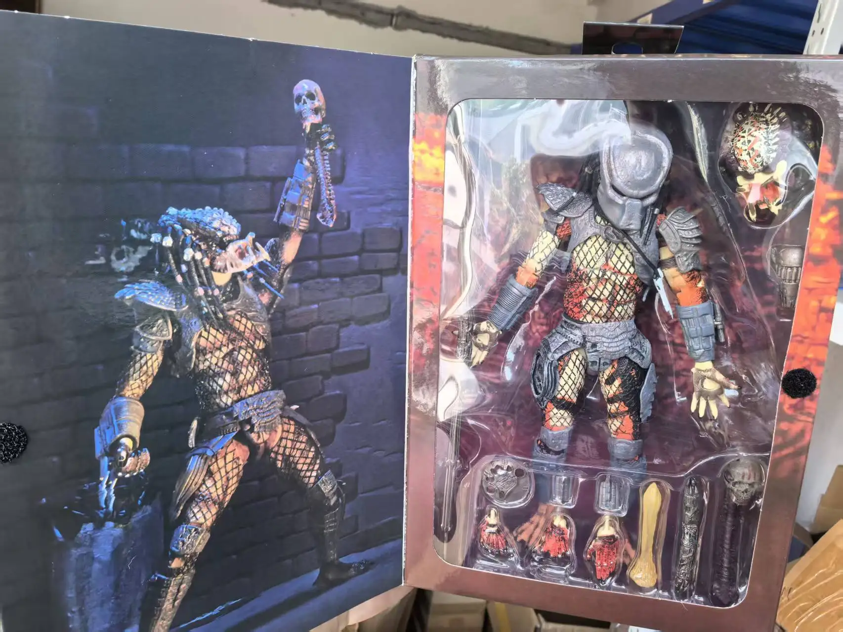 18cm NECA Predator 2‌ Movie Version City Hunter Shaman Predator Collectible Action Figure Model PVC Material Doll