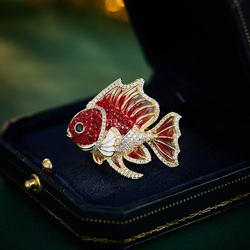 بروش مينا السمك الاستوائي المبتكر المليء من دبابيس حيوانات لطيفة من الزركونيوم، إكسسوار راقي