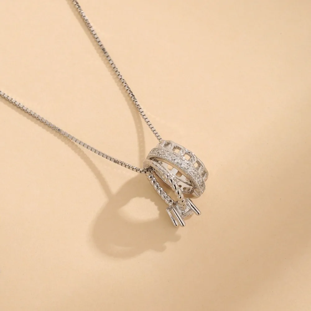 

2025 Новые роскошные и элегантные украшения на шею, изысканная форма, универсальный легкий роскошный стиль, эксклюзивная женская цепочка на шею