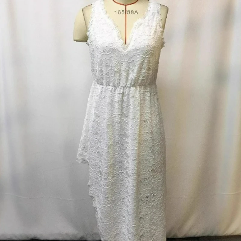 2025 Amazon Sexy dentelle découpe profonde V dos nu robe licou minceur robe transparente vêtements pour femmes Style européen américain