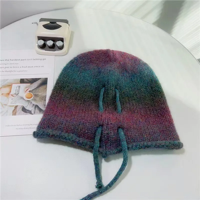Women Gradient Beanie Hat Winter Warm Ear Protection Slouchy with Adjustable Size For Outdoor & Daily Wear